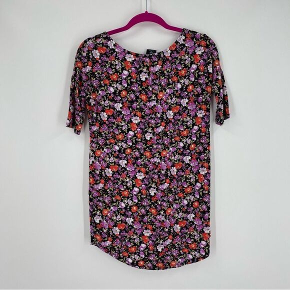 Agnes & Dora Women’s Purple Tone Floral Round Neck Short Sleeve Hi Lo Tee XS - Picture 2 of 3